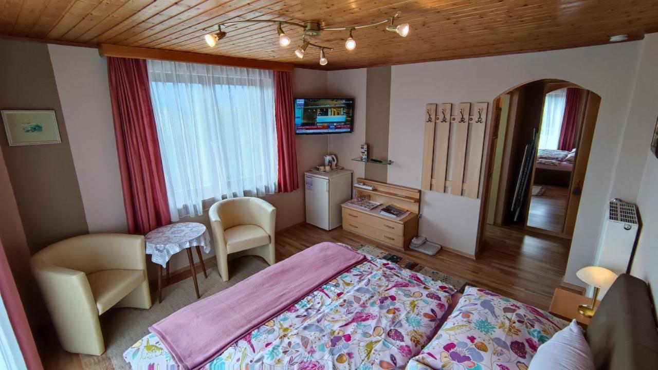 Ferienparadies Gutounik Пёрчах-ам-Вёртерзе Экстерьер фото